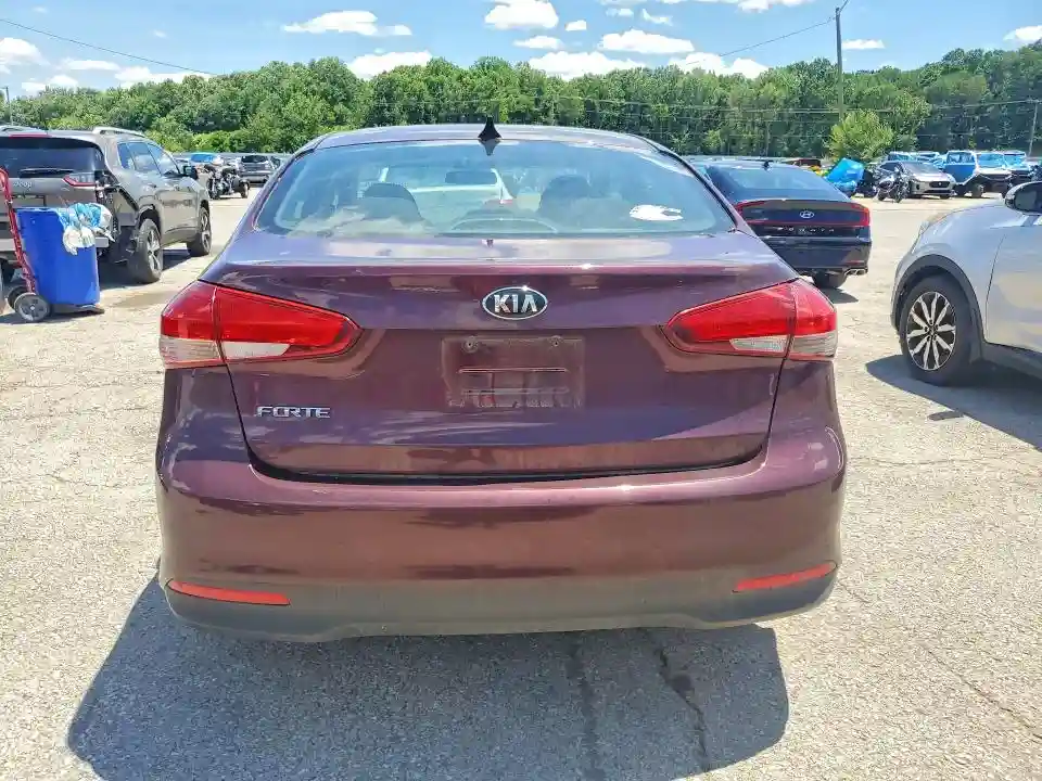 3KPFK4A77HE064269 2017 KIA FORTE-5