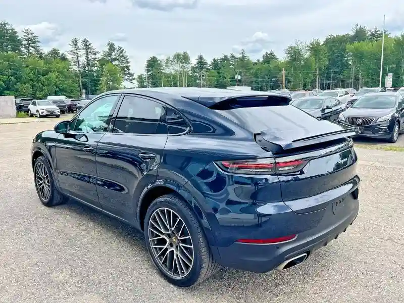 WP1BA2AY1MDA42471 2021 PORSCHE CAYENNE-2