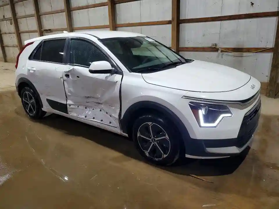 KNDCP3LE5T5318592 2026 KIA NIRO-3