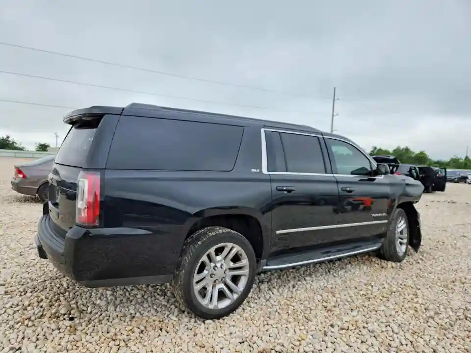 1GKS1GKC7JR389338 2018 GMC YUKON-2