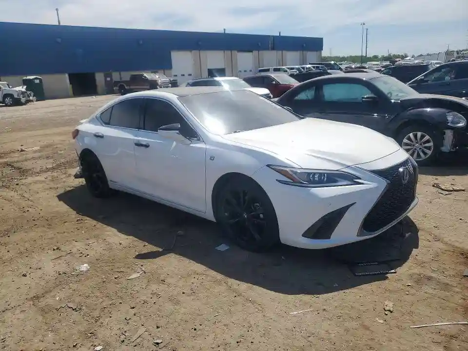 58AGA1C15NU020318 2022 LEXUS ES 300H F-3