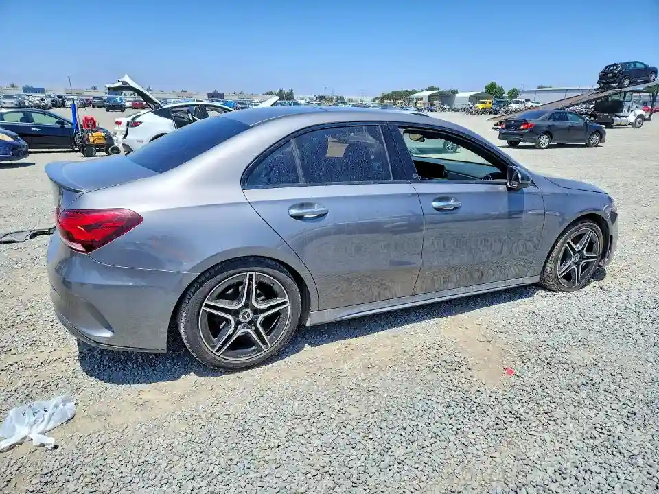 WDD3G4EB2KW000906 2019 MERCEDES-BENZ A-CLASS-2