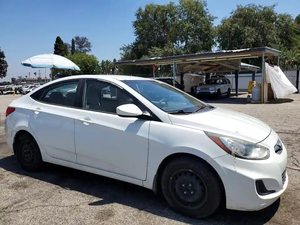 KMHCT4AE2DU434341 2013 HYUNDAI ACCENT-3