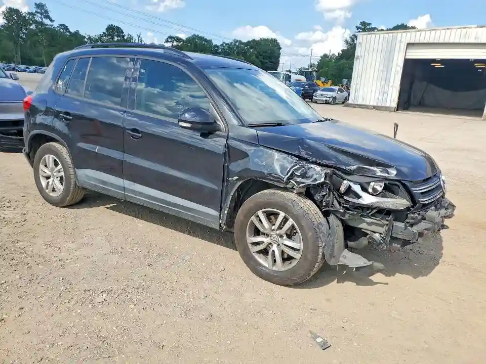 WVGAV7AX4GW517525 2016 VOLKSWAGEN TIGUAN-3
