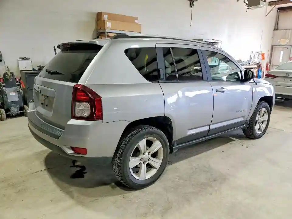 1C4NJDBB4GD571860 2016 JEEP COMPASS-2