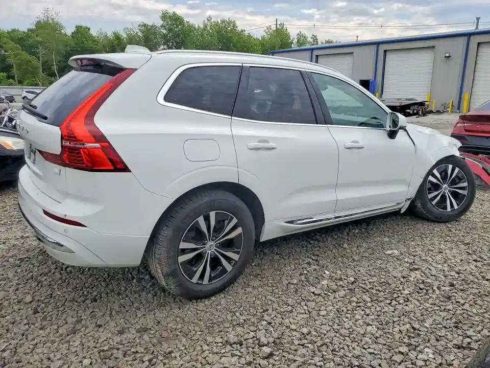 YV4BR0DZ1N1997306 2022 VOLVO XC60-2