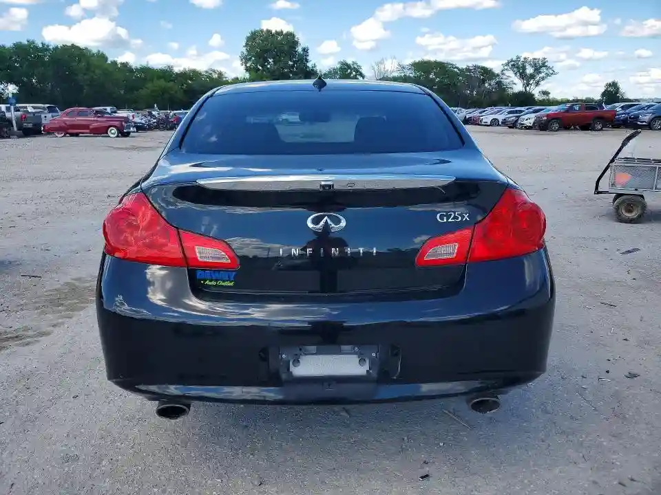 JN1DV6AR4BM650984 2011 INFINITI G25-5