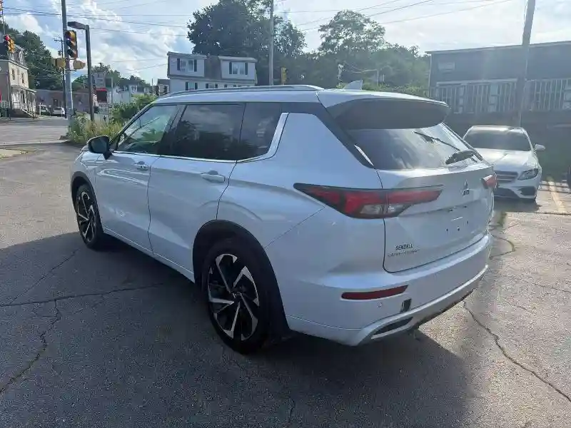 JA4J4VA8XNZ082150 2022 MITSUBISHI OUTLANDER-1