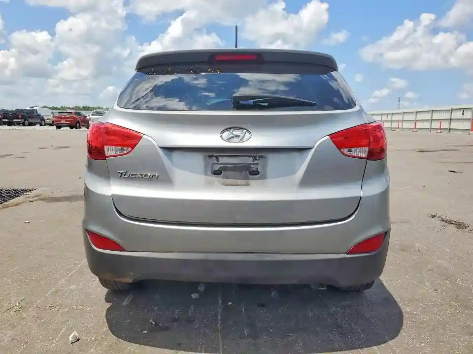 KM8JU3AG8FU063432 2015 HYUNDAI TUCSON SE-5