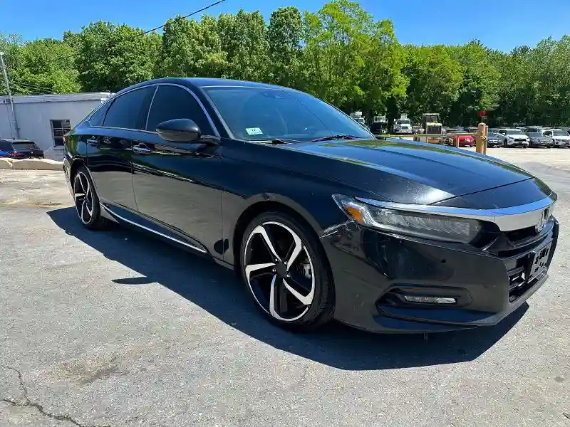 1HGCV1F97JA085040 2018 HONDA ACCORD-3