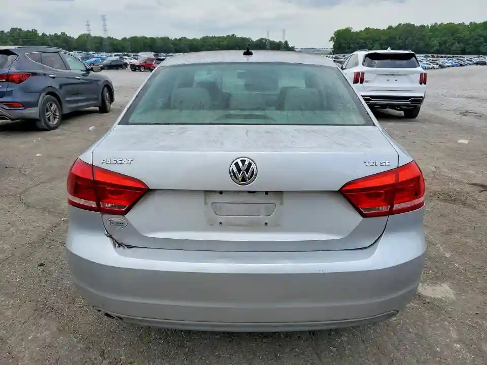 1VWBN7A34CC066322 2012 VOLKSWAGEN PASSAT-5