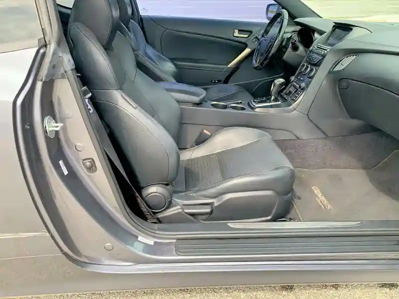 KMHHU6KJ8EU120625 2014 HYUNDAI GENESIS-4