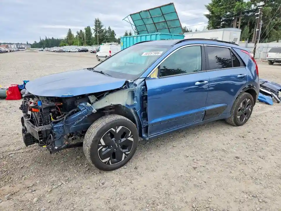 KNDCT3L18P5068361 2023 KIA NIRO-0