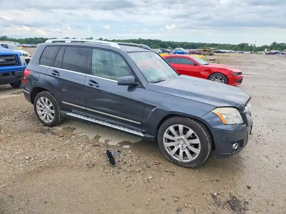 WDCGG8HBXBF557054 2011 MERCEDES-BENZ GLK-CLASS-3