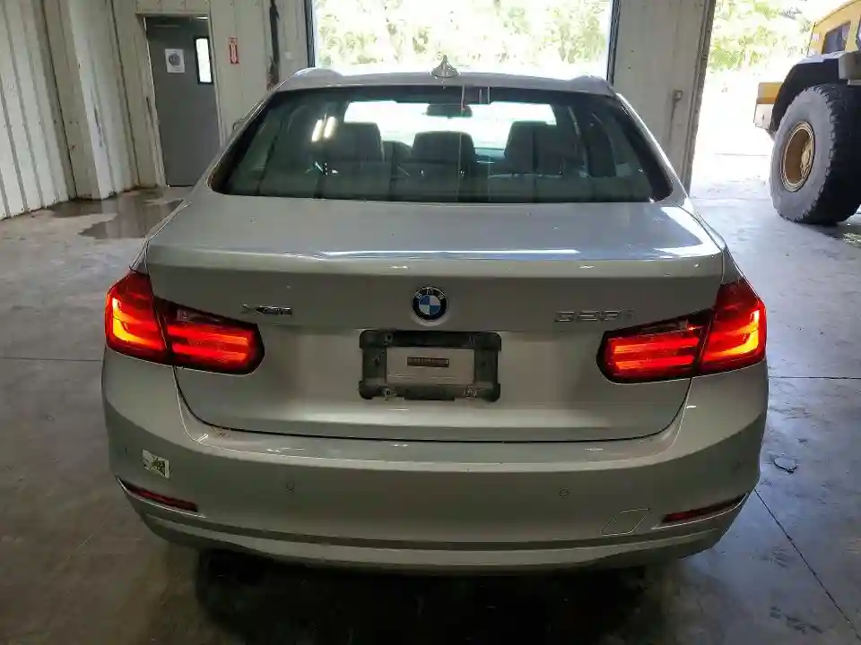 WBA3B5G58FNS19870 2015 BMW 3 SERIES-5