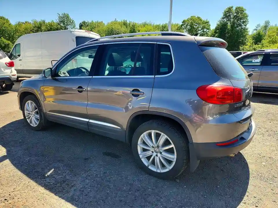 WVGBV7AX1CW005705 2012 VOLKSWAGEN TIGUAN-1