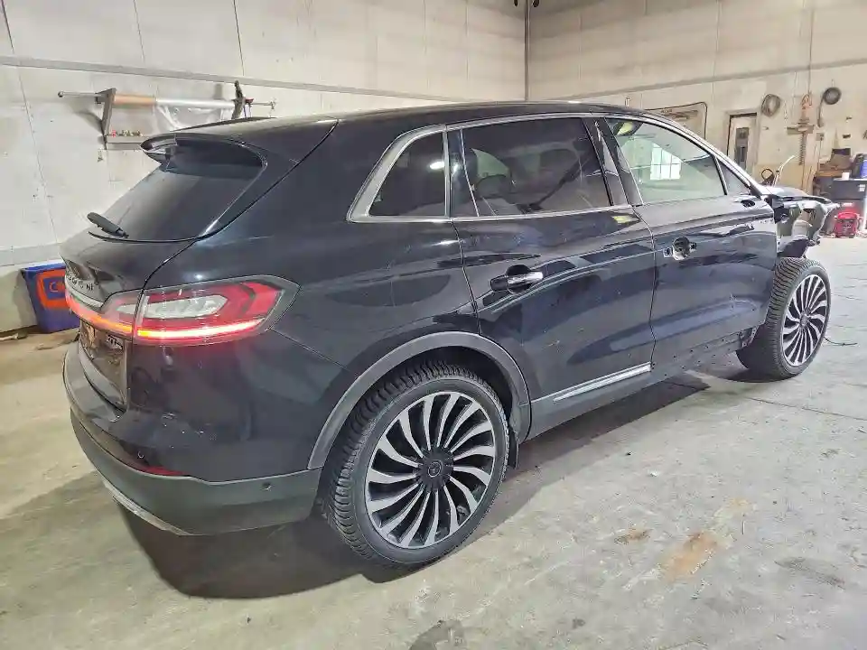 2LMPJ9JP9LBL27267 2020 LINCOLN NAUTILUS-2