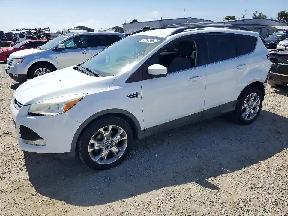 1FMCU0GX4DUB31558 2013 FORD ESCAPE-0