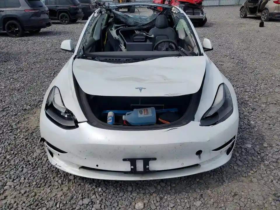 5YJ3E1EB1NF211991 2022 TESLA MODEL 3-4