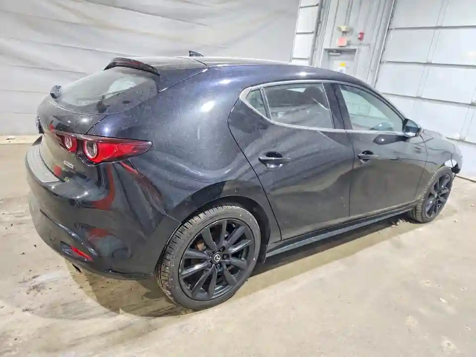 JM1BPAMM0R1652132 2024 MAZDA 3-2