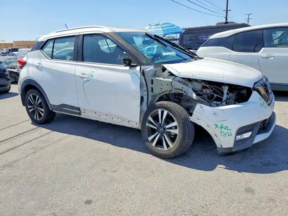 3N1CP5CU0KL499346 2019 NISSAN KICKS-3