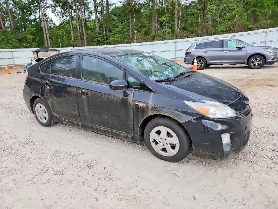 JTDKN3DU8B0265891 2011 TOYOTA PRIUS THRE-3