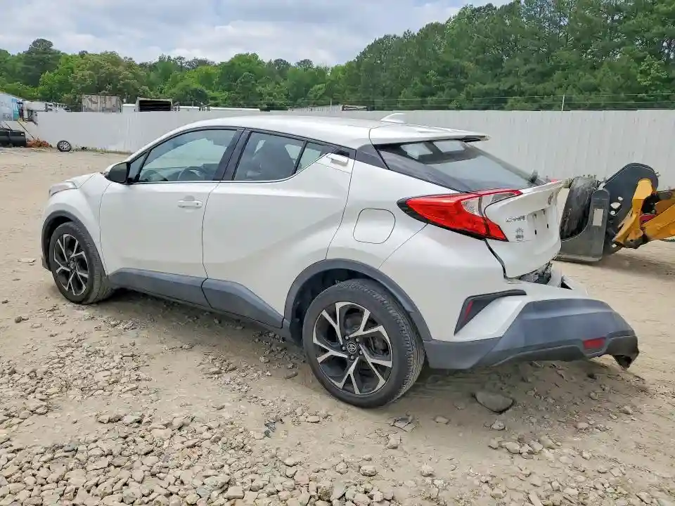 NMTKHMBX3KR082761 2019 TOYOTA C-HR-1