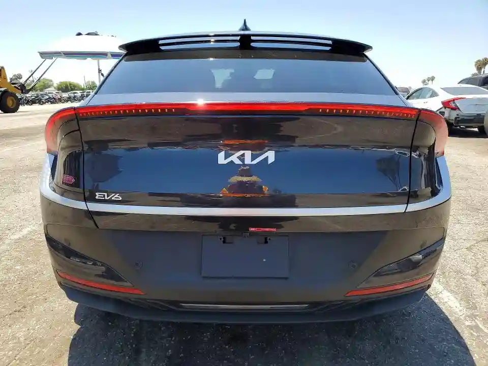 5XYC34JA8SG014275 2025 KIA EV6 LIGHT-5