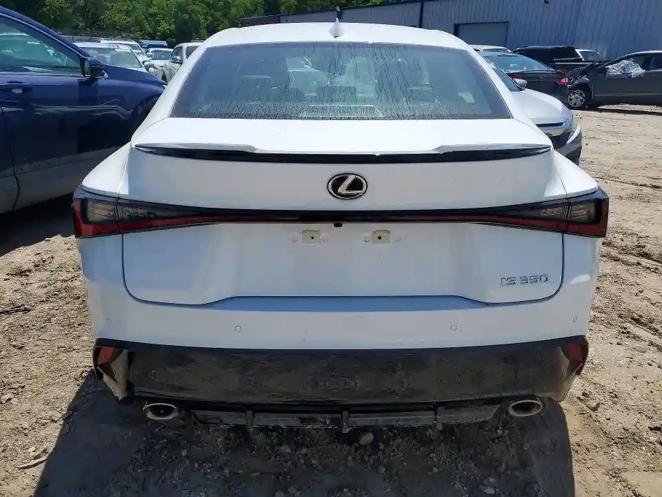 JTHGZ1B25P5070615 2023 LEXUS IS-5