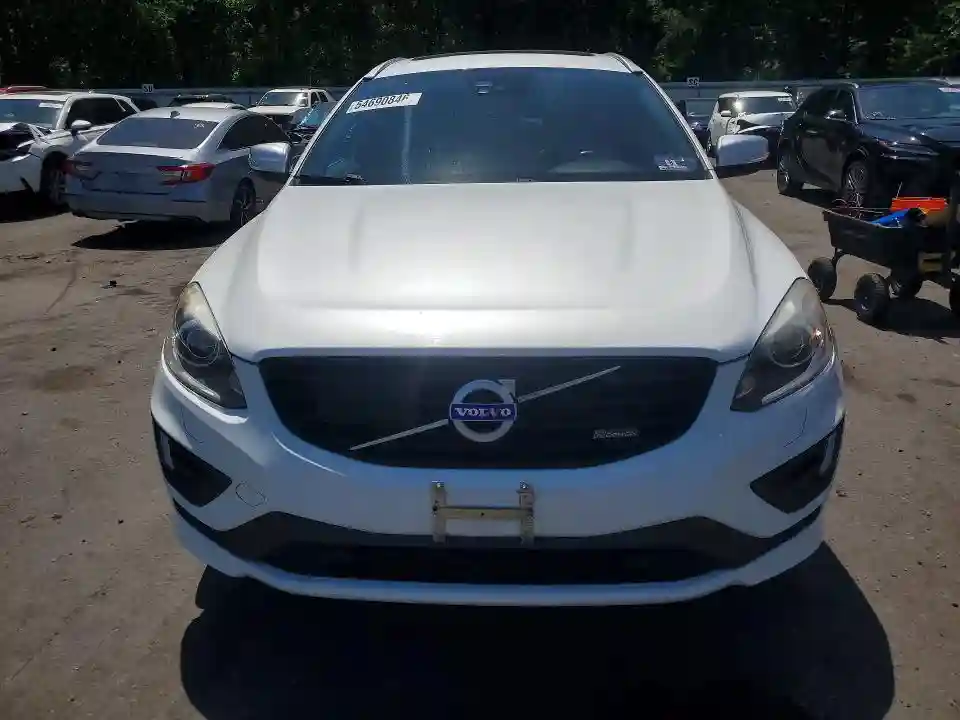 YV4902RS4F2726901 2015 VOLVO XC60-4