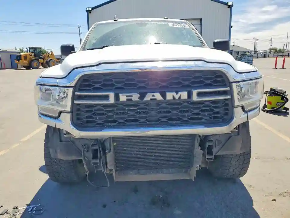 3C6UR5HL4KG615661 2019 RAM 2500-4