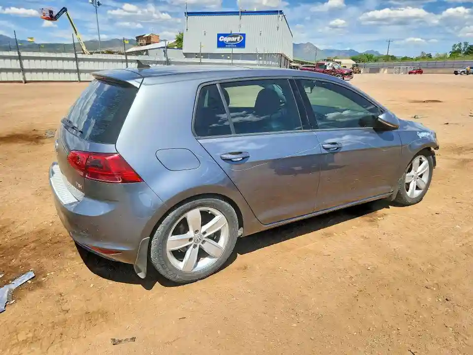 3VW217AU5HM038071 2017 VOLKSWAGEN GOLF-2