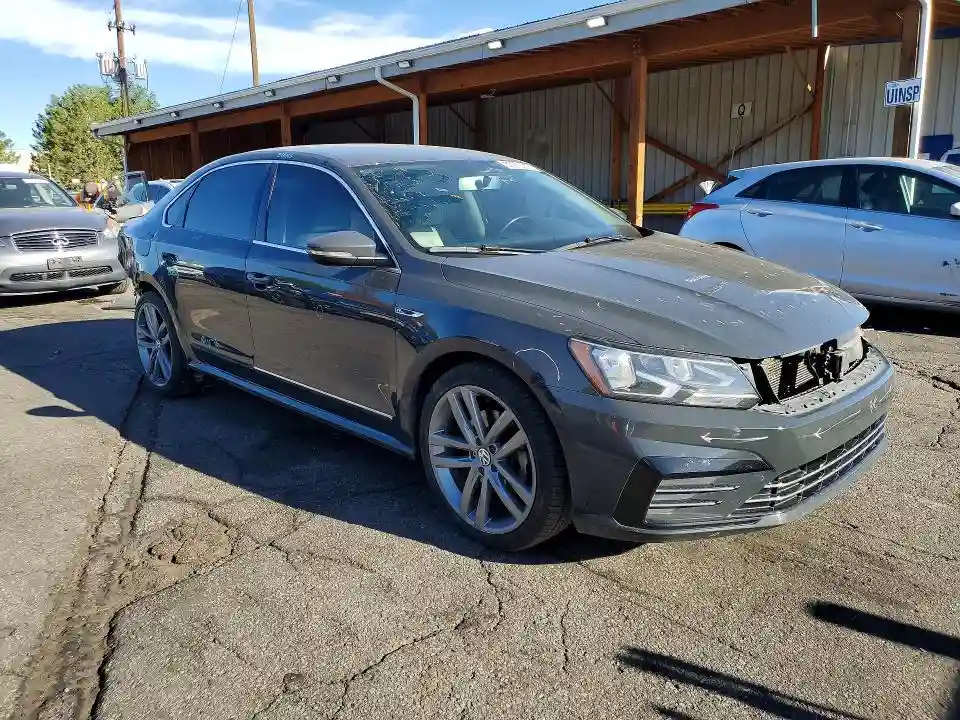 1VWDT7A33HC082484 2017 VOLKSWAGEN PASSAT S A-3