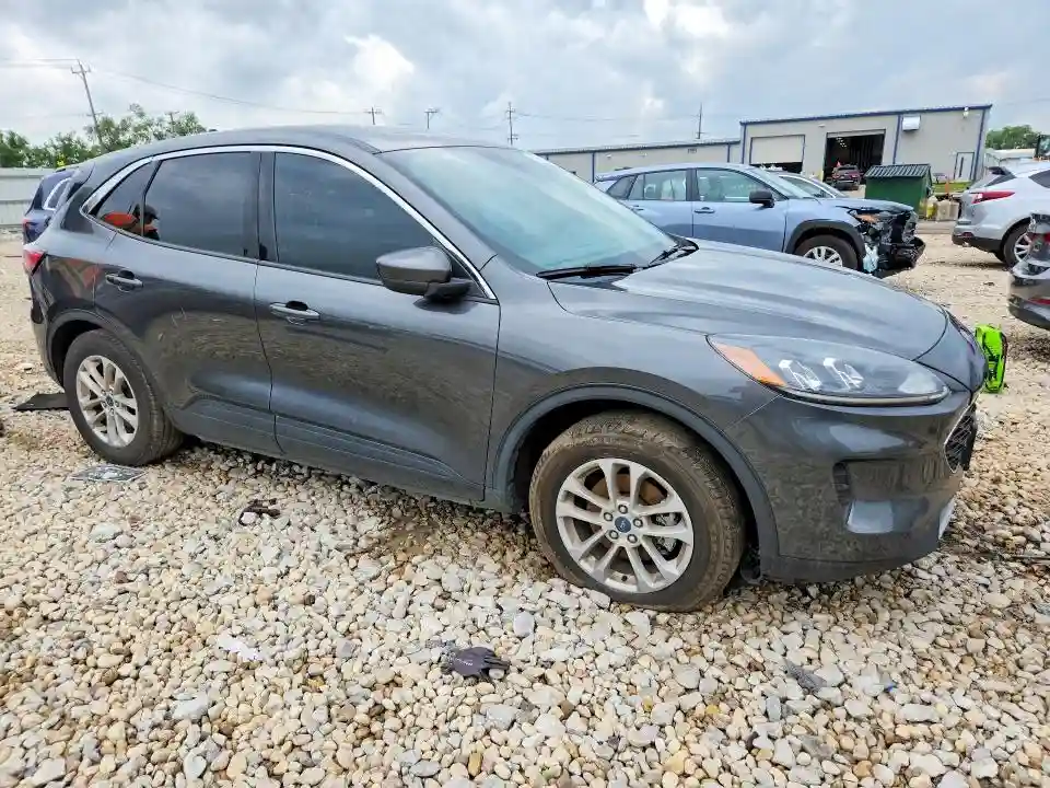 1FMCU0G60LUB72601 2020 FORD ESCAPE-3