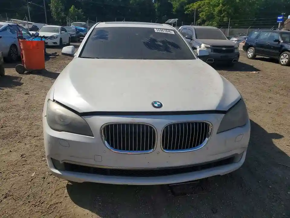 WBAKA8C50BCY37115 2011 BMW 7 SERIES-4