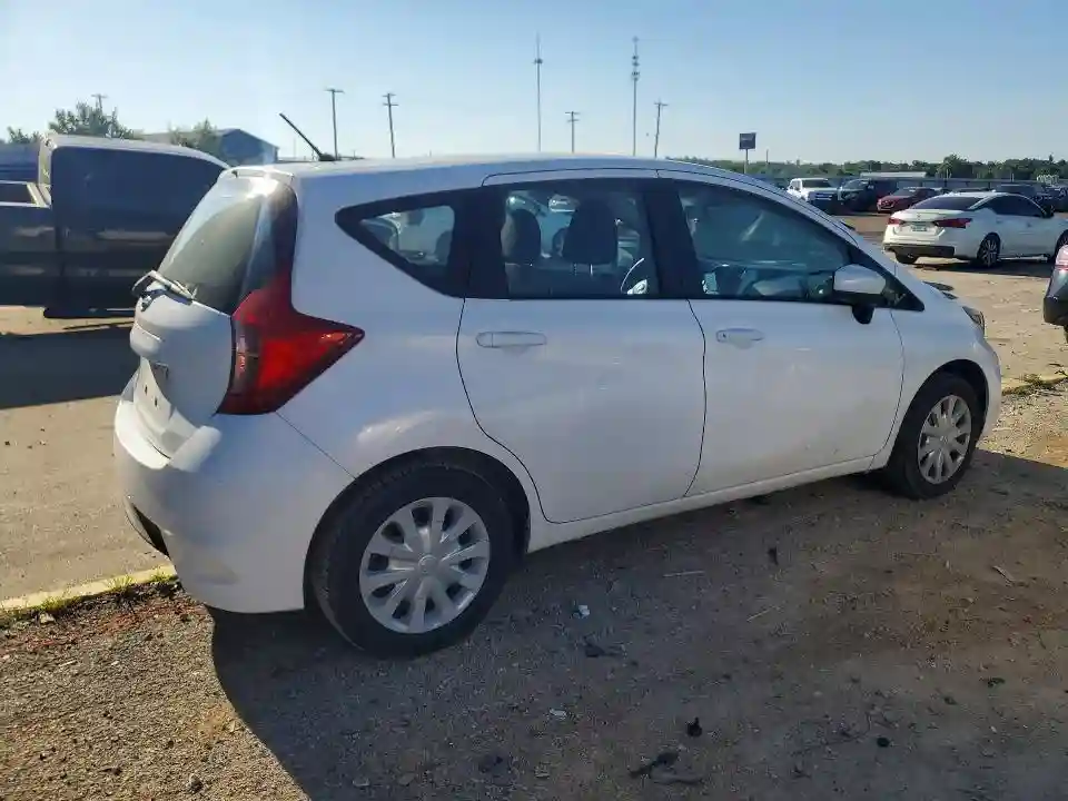 3N1CE2CP2HL354638 2017 NISSAN VERSA-2