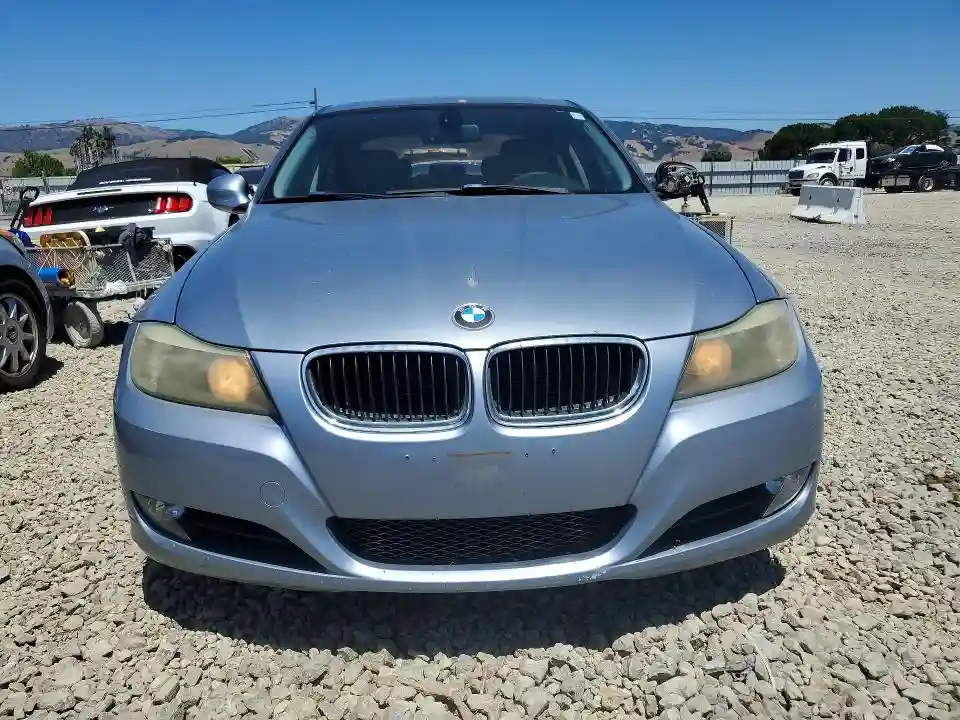 WBAPH5C56BA441945 2011 BMW 3 SERIES-4