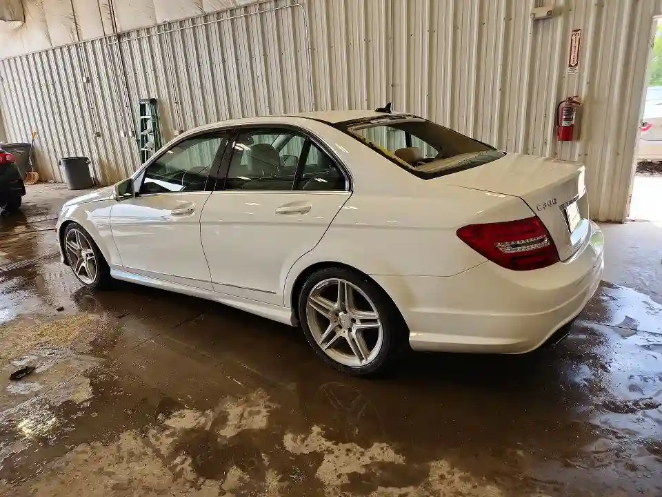 WDDGF8AB8DR274680 2013 MERCEDES-BENZ C-CLASS-1
