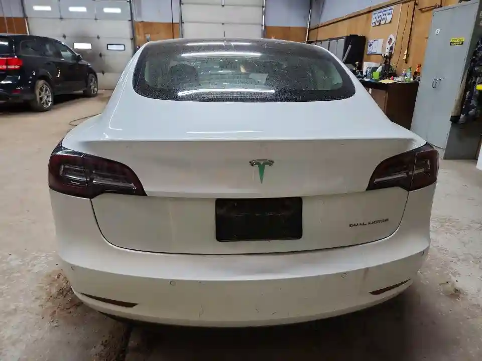 5YJ3E1EB5LF744360 2020 TESLA MODEL 3-5