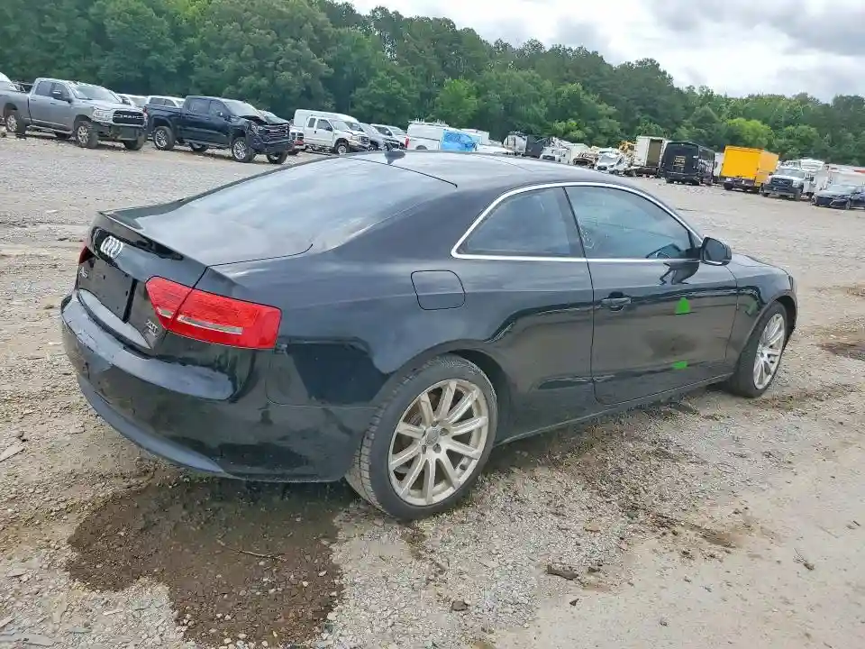 WAULFAFR3BA058718 2011 AUDI A5-2