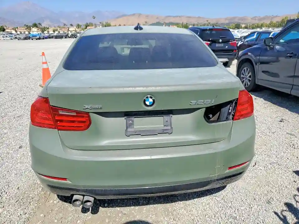 WBA3B5C53DF594658 2013 BMW 3 SERIES-5