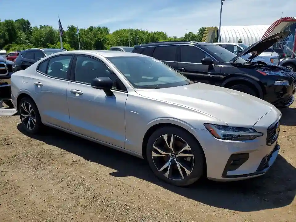 7JRL12TL8RG299531 2024 VOLVO S60-3