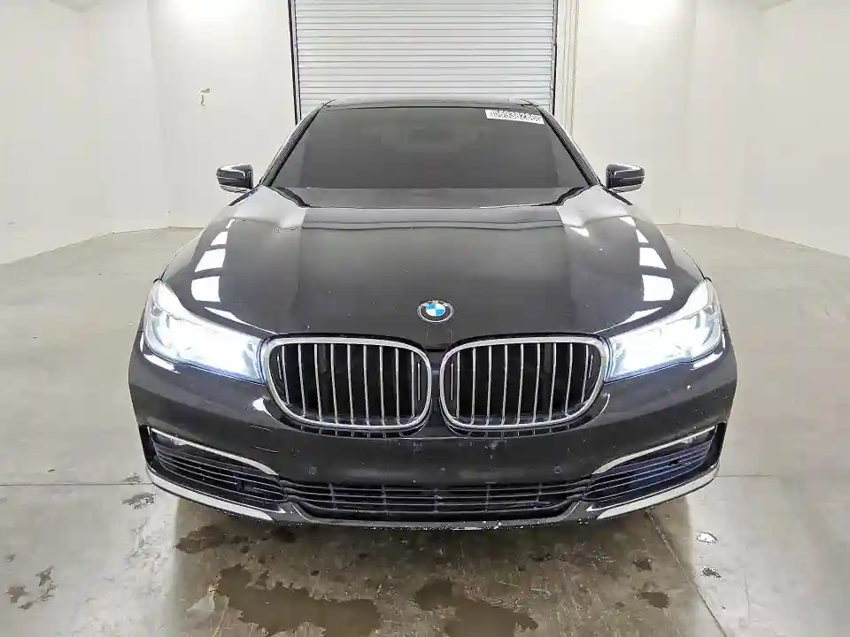 WBA7E2C59GG547592 2016 BMW 7 SERIES-4