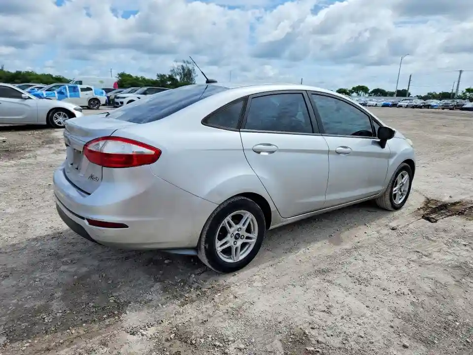 3FADP4BJ8HM140841 2011 FORD FIESTA-2