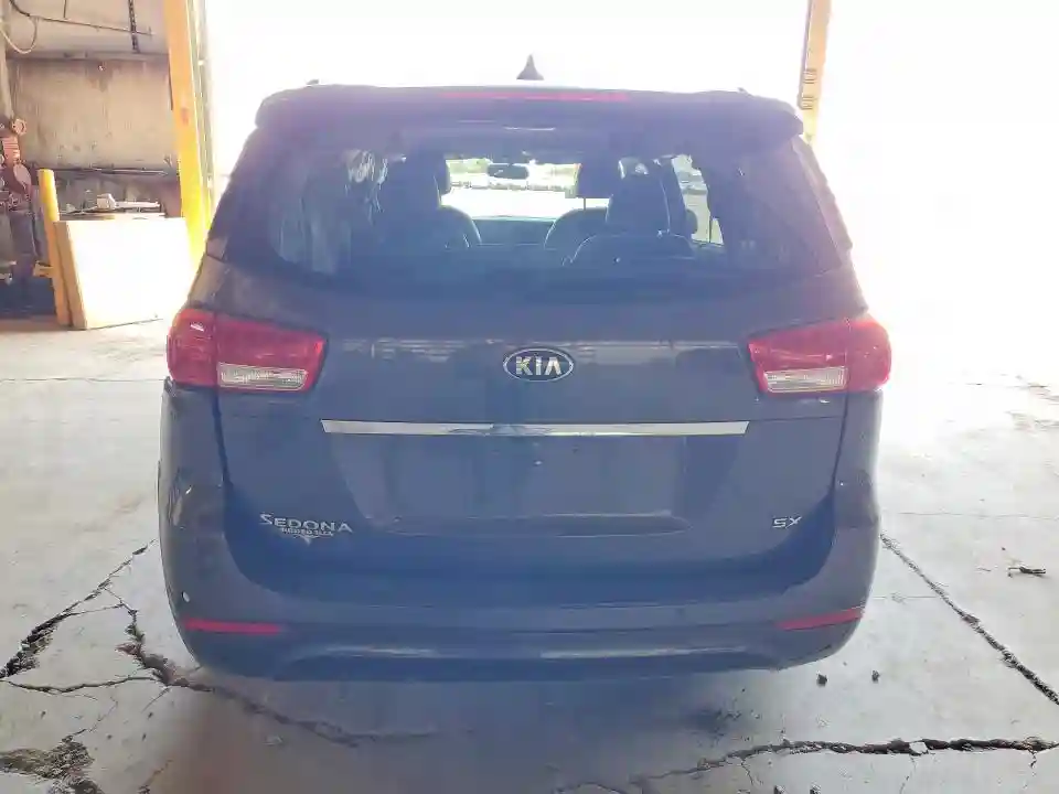 KNDMC5C19G6185358 2016 KIA SEDONA-5