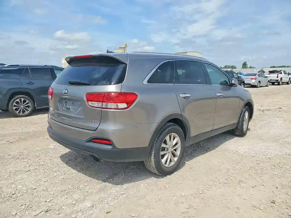 5XYPGDA56HG209132 2017 KIA SORENTO-2
