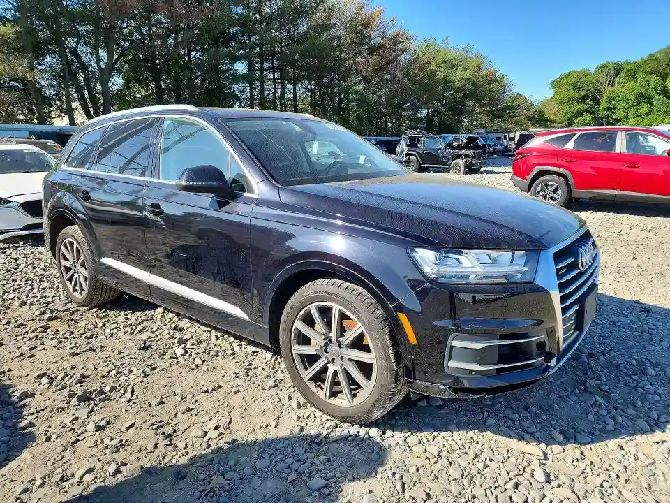 WA1LAAF79JD041686 2018 AUDI Q7-3