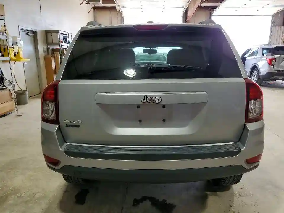 1C4NJDBB4GD571860 2016 JEEP COMPASS-5