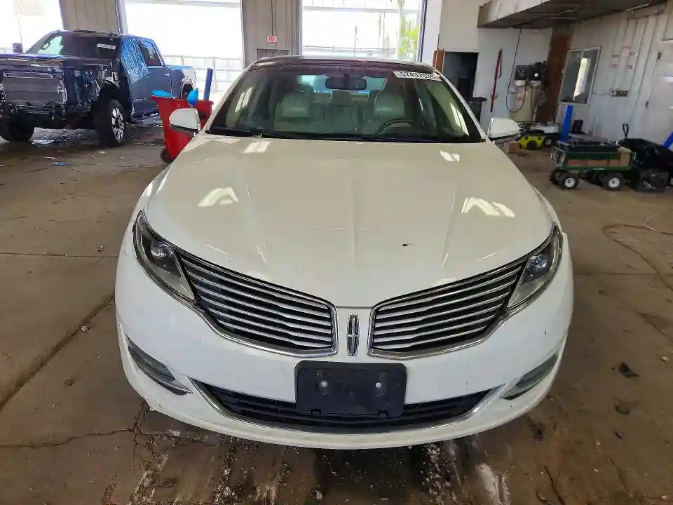3LN6L2LU5DR825514 2013 LINCOLN MKZ-4