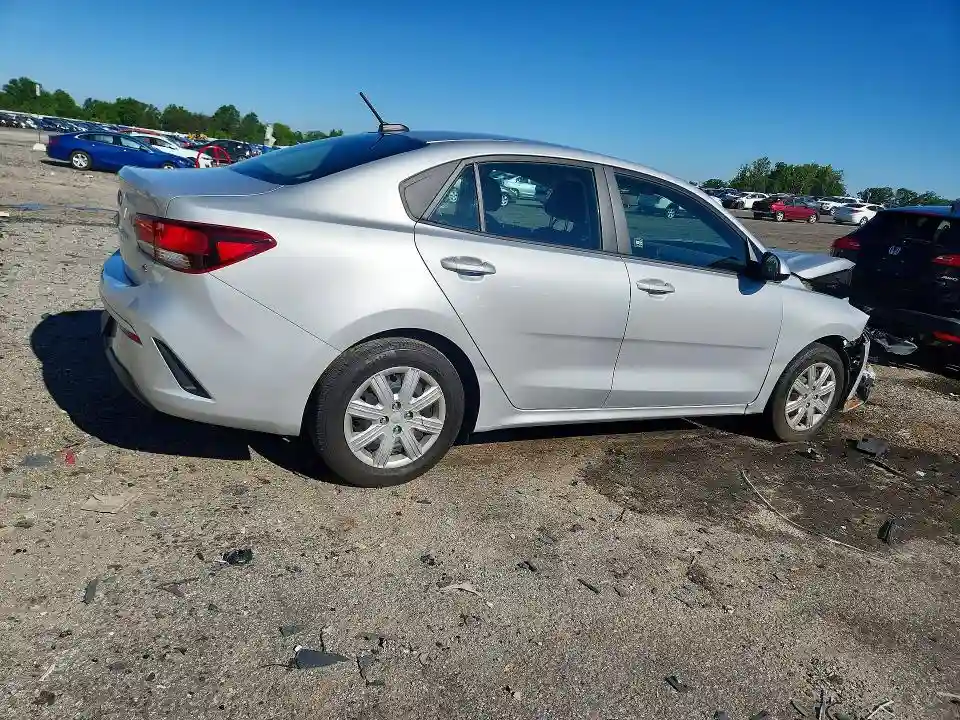3KPA24AD3ME420758 2021 KIA RIO-2